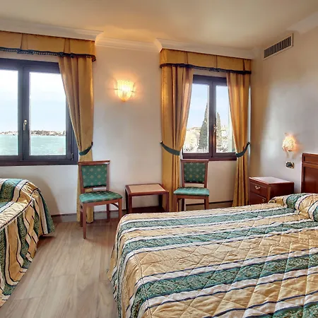Hotel Panorama 4*