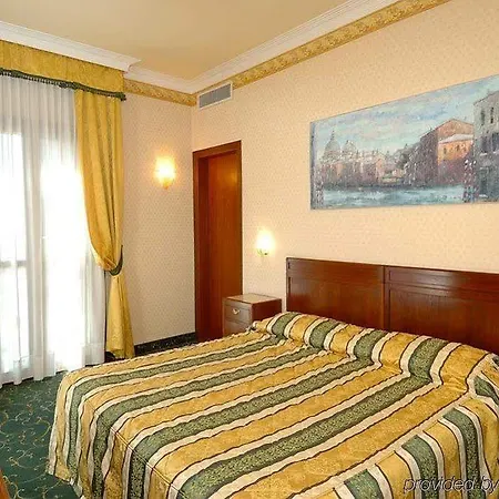 Panorama Venedik-Lido
